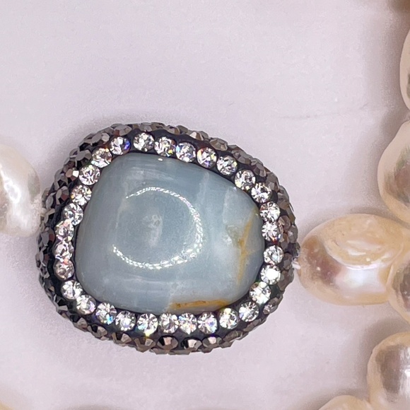 Iris & Lily London New Freshwater Pearl Gemstone Rhinestone Long Necklace - Picture 13 of 16